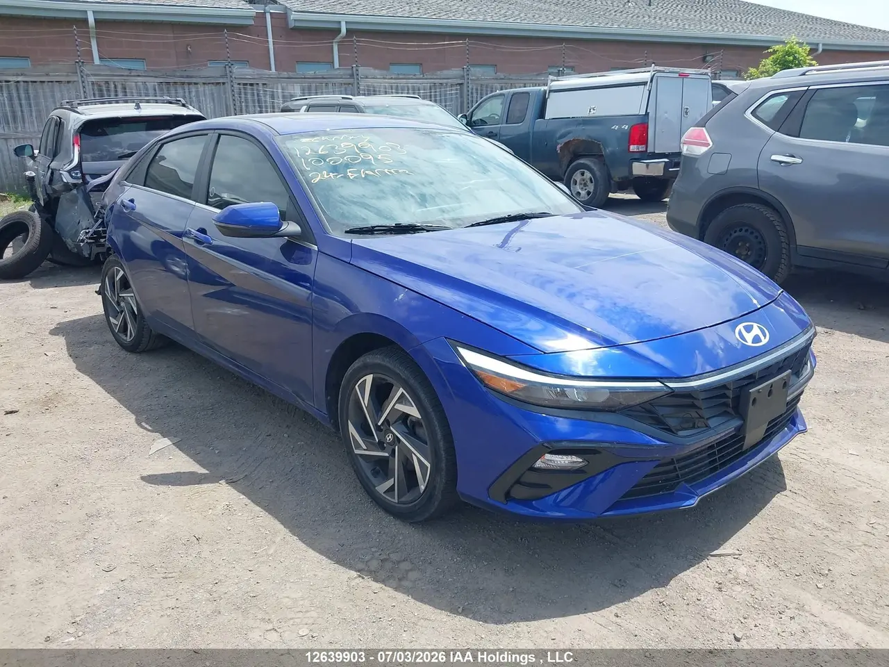 Hyundai Elantra Hybrid Luxury W/Two-Tone Interior 2024