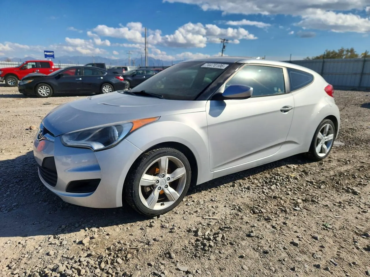 Hyundai Veloster Base 2015