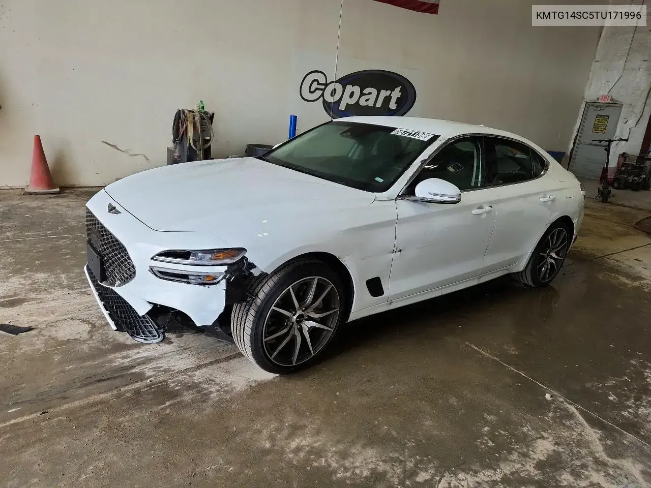 Genesis G70 2.5T Standard 2026
