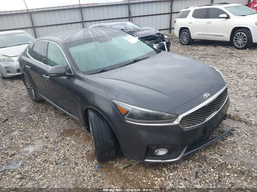 Kia Cadenza Premium 2017