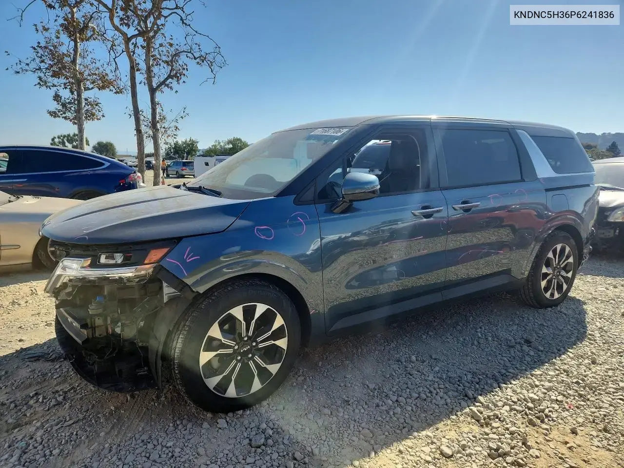 Kia Carnival Ex 2023