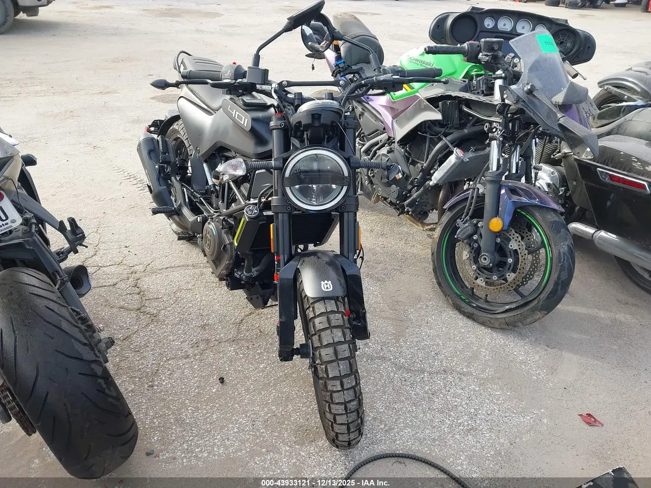 Husqvarna Vitpilen 401/Svartpilen 401 2023
