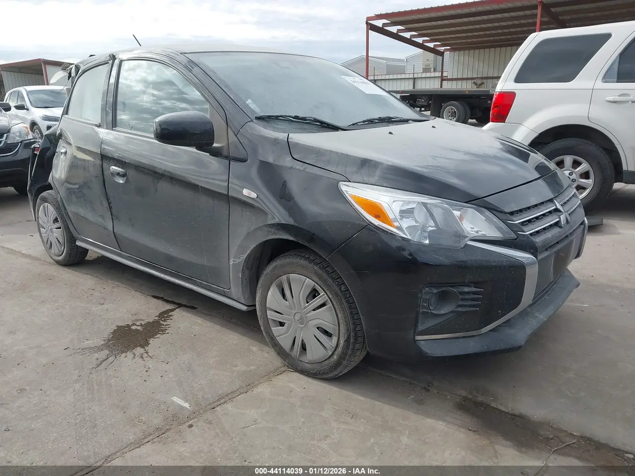 Mitsubishi Mirage Es/Le 2024