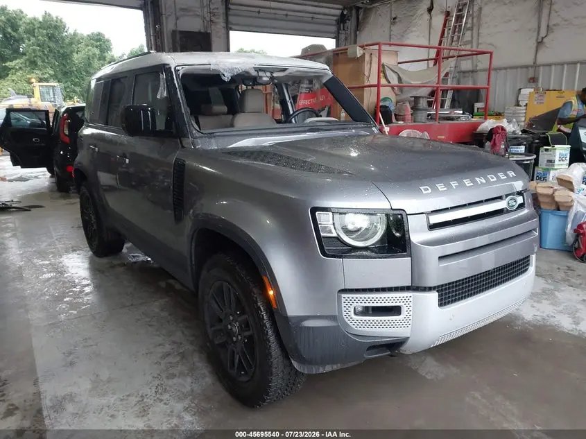 Land Rover Defender 110 P300 2024