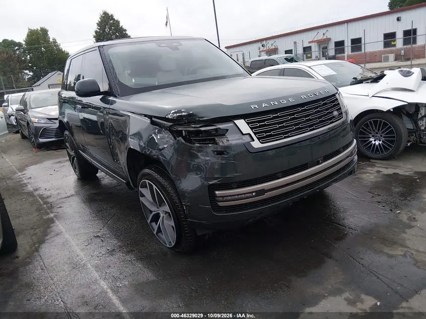 Land Rover Range Rover P400 Se 2025