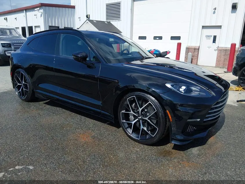 Aston Martin Dbx 707 2025