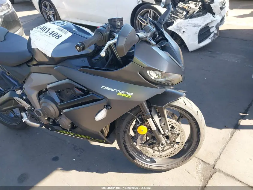 Triumph Motorcycle Daytona 660 2025