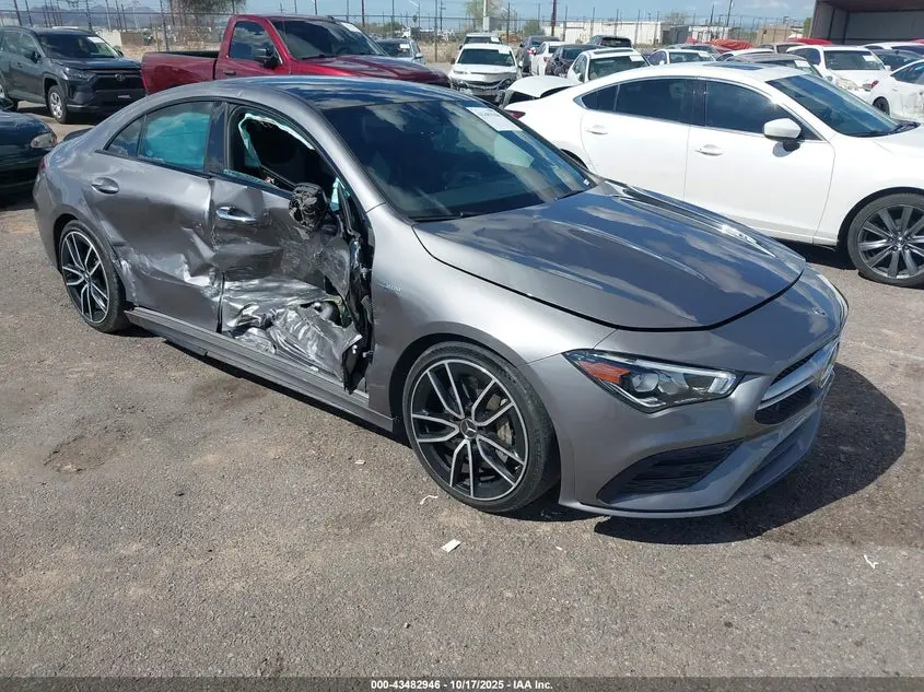 Mercedes-Benz Amg Cla 35 4Matic 2021