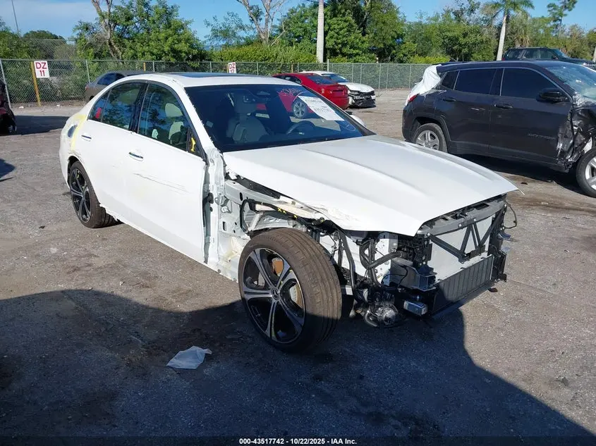 Mercedes-Benz C 300 2025
