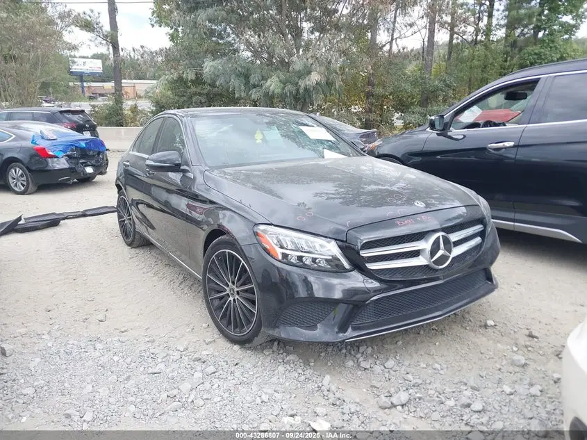 Mercedes-Benz C 300 Sedan 2021