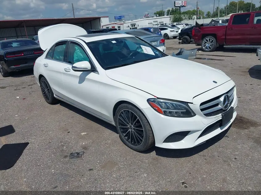 Mercedes-Benz C 300 Sedan 2021