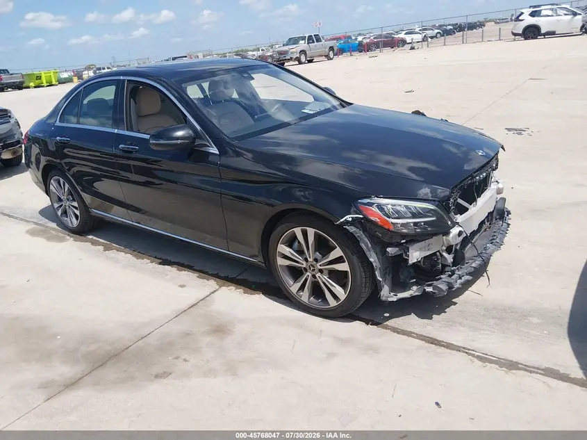 Mercedes-Benz C 300 Sedan 2021