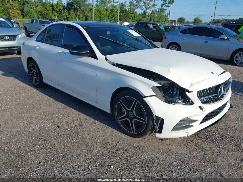 Mercedes-Benz C 300 Sedan 2021