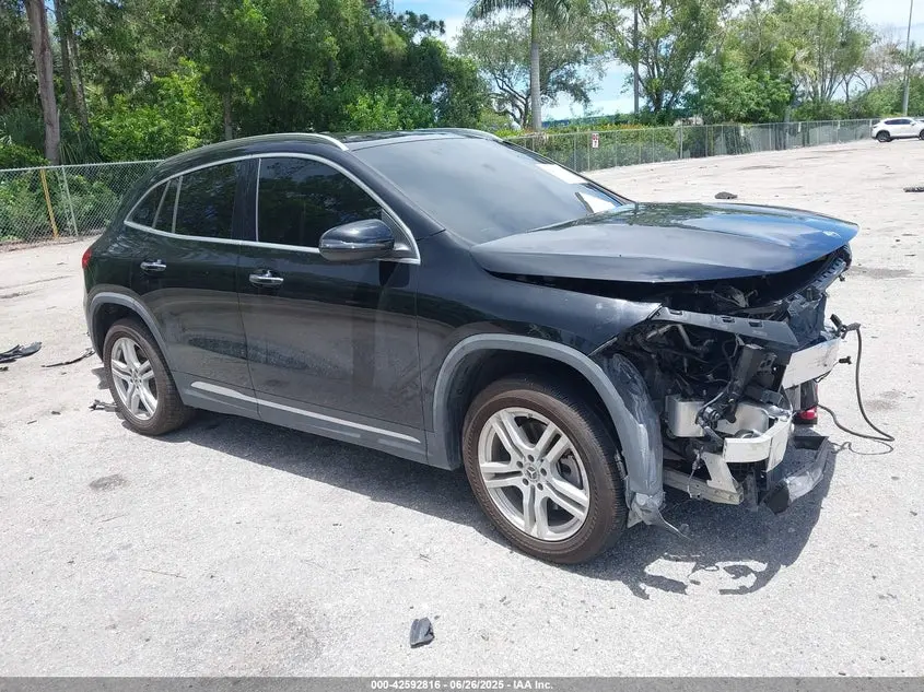 Mercedes-Benz Gla 2021