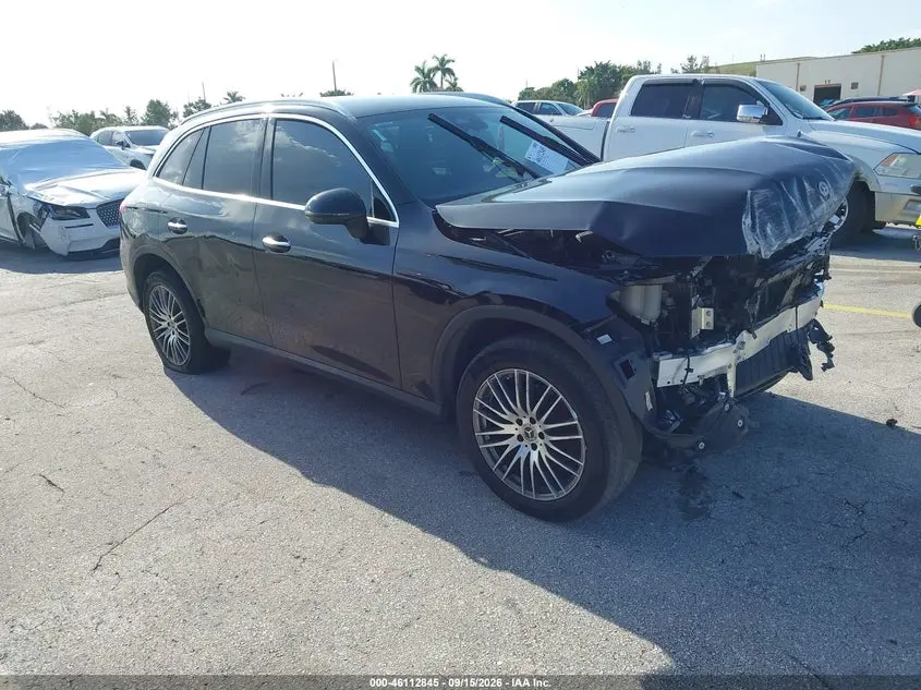 Mercedes-Benz Glc 300 Suv 2025
