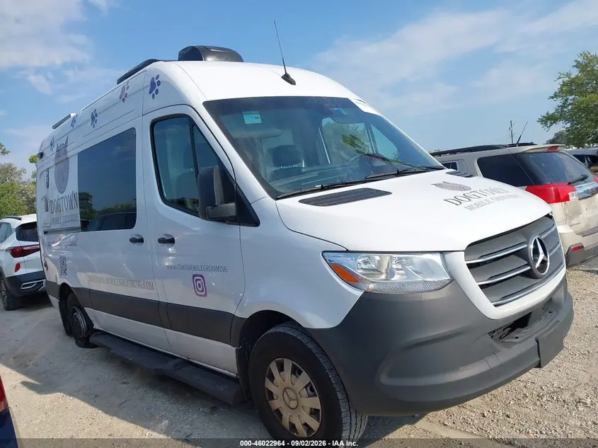 Mercedes-Benz Sprinter 2500 Standard Roof 4-Cyl Diesel Ho 2025