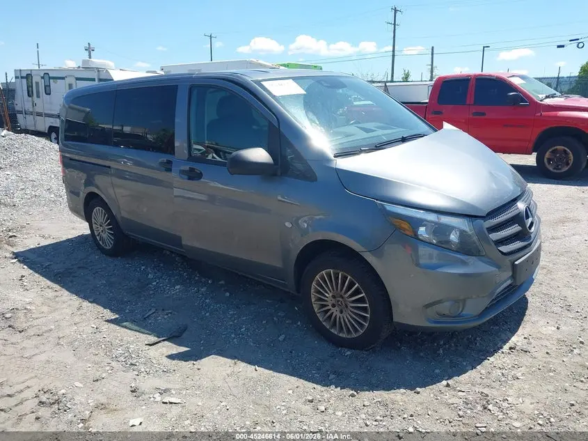 Mercedes-Benz Metris 2021