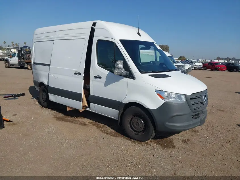 Mercedes-Benz Sprinter 2500 Standard Roof 4-Cyl Diesel 2025