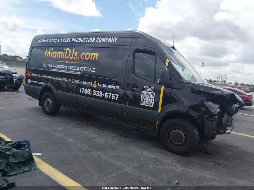 Mercedes-Benz Sprinter 2500 High Roof 4-Cyl Diesel 2023