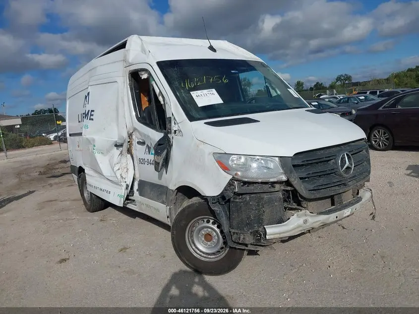 Mercedes-Benz Sprinter 2500 Standard Roof 4-Cyl Diesel Ho 2024
