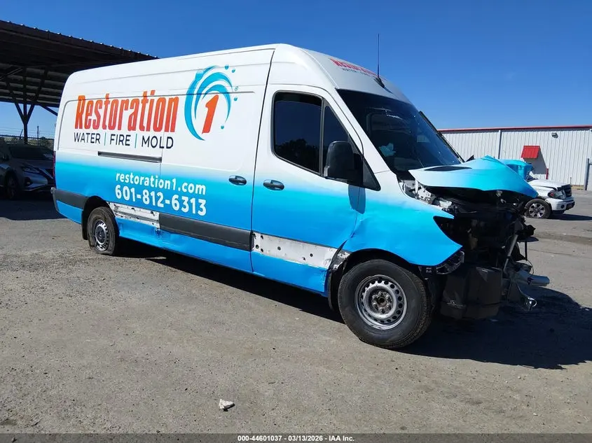 Mercedes-Benz Sprinter 2500 High Roof 4-Cyl Diesel Ho 2024