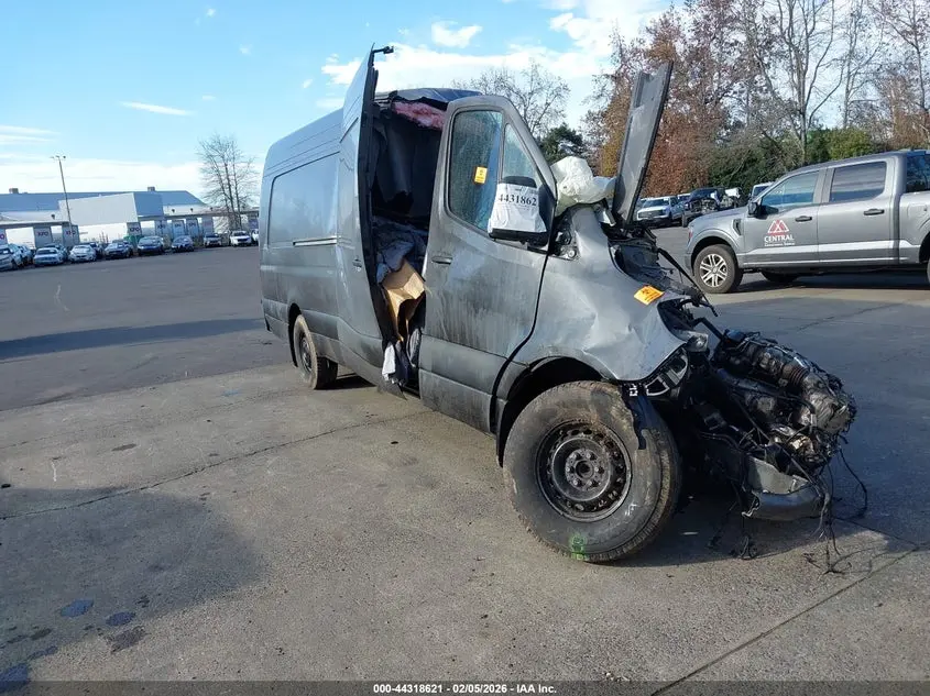 Mercedes-Benz Sprinter 2500 High Roof 4-Cyl Diesel Ho 2024