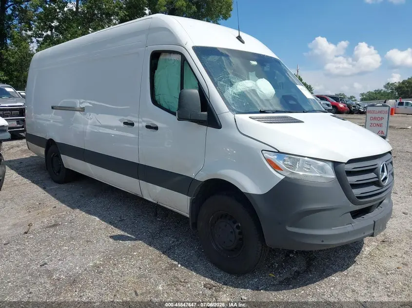 Mercedes-Benz Sprinter 2500 High Roof 4-Cyl Diesel Ho 2025