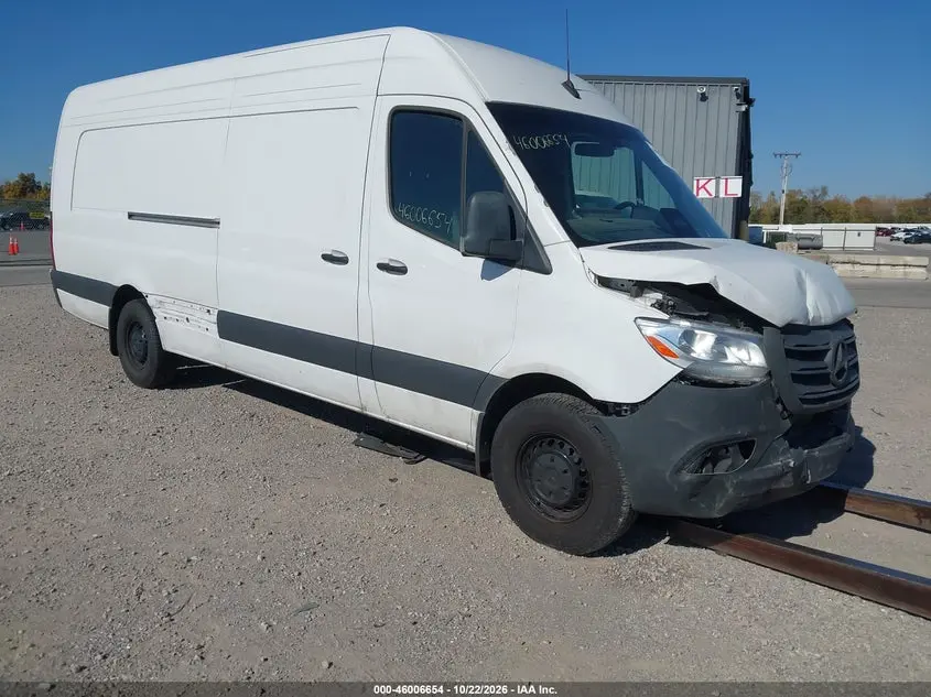 Mercedes-Benz Sprinter 2500 High Roof 4-Cyl Diesel Ho 2025