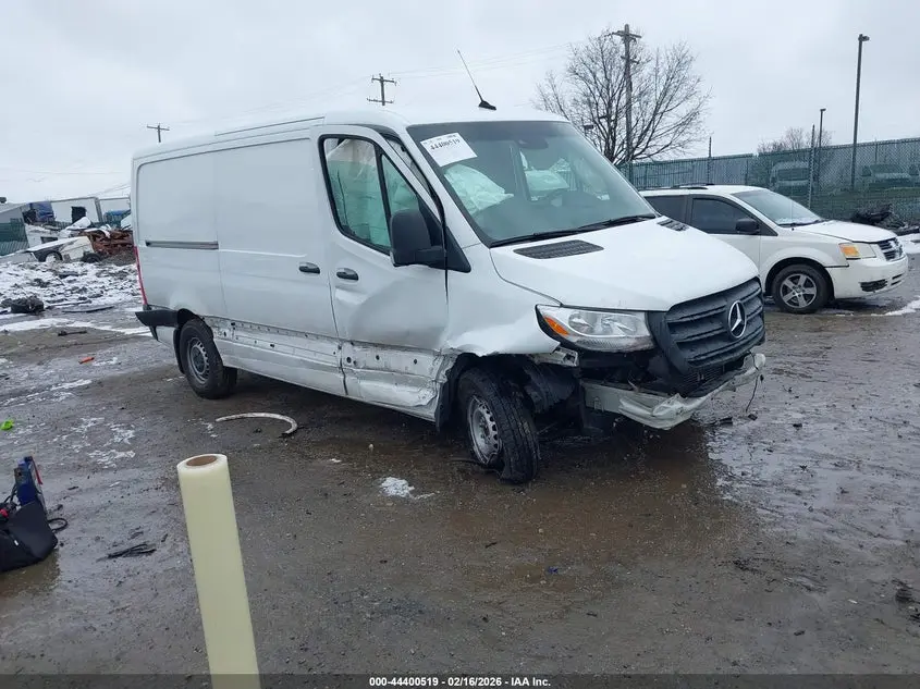 Mercedes-Benz Sprinter 1500 Standard Roof I4 2022