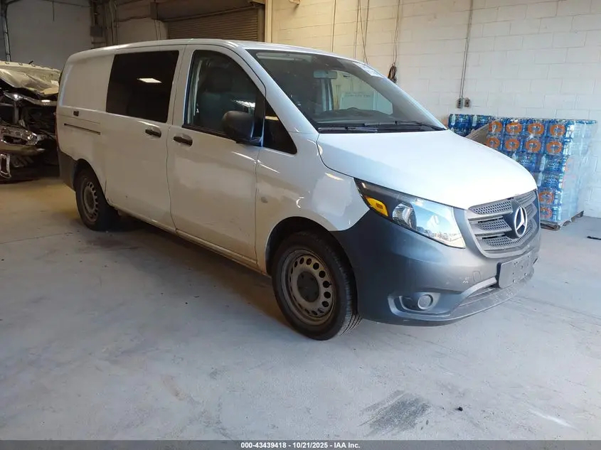 Mercedes-Benz Metris 2022