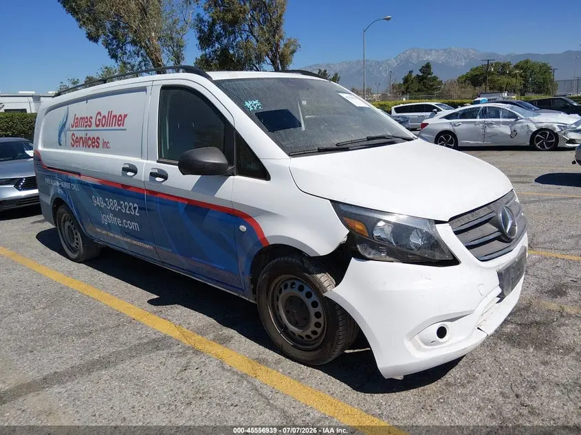 Mercedes-Benz Metris 2023
