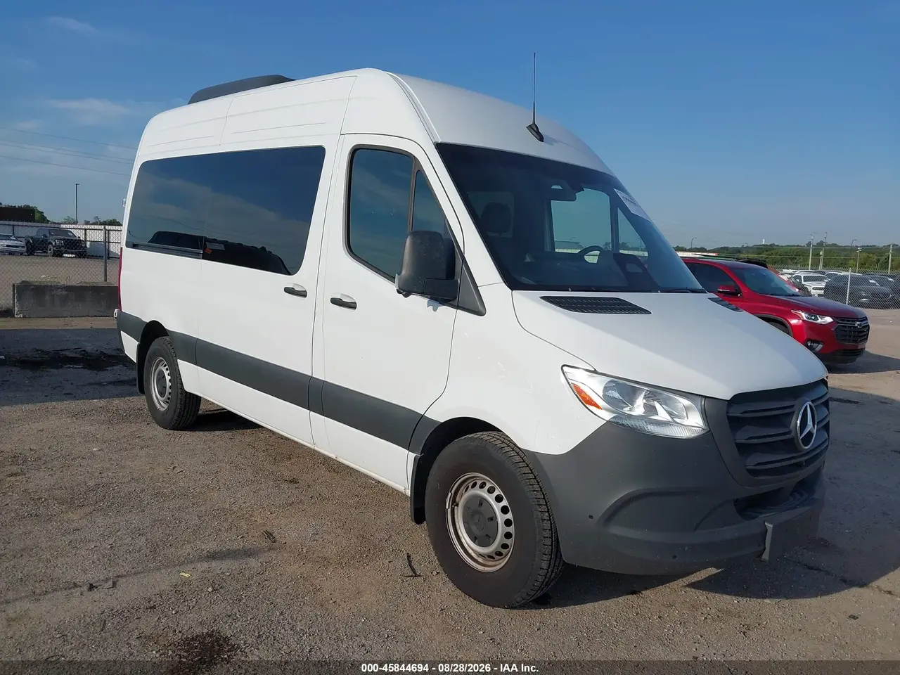 Mercedes-Benz Sprinter 2500 Standard Roof 4-Cyl Diesel 2025