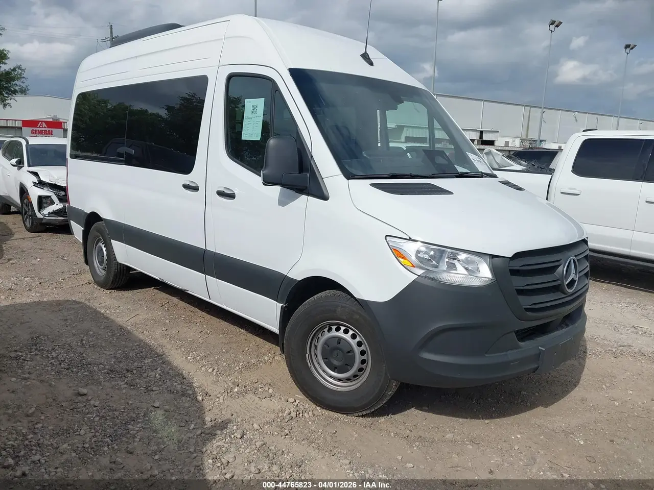 Mercedes-Benz Sprinter 2500 Standard Roof 4-Cyl Diesel 2025