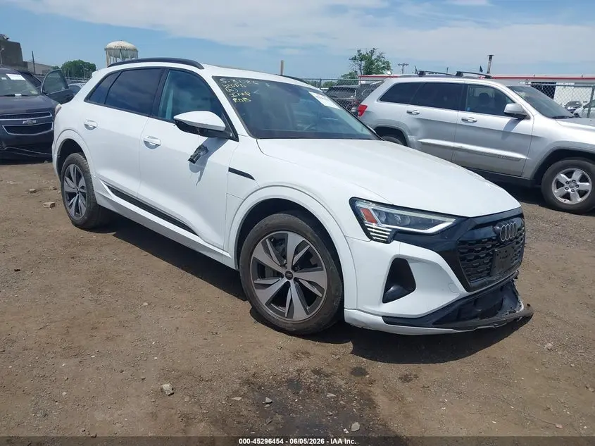Audi Q8 E-Tron Premium Quattro 2024