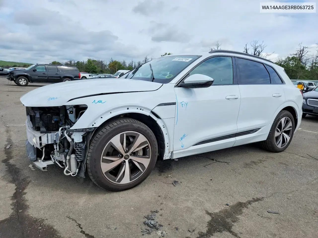 Audi Q8 E-Tron Premium 2024