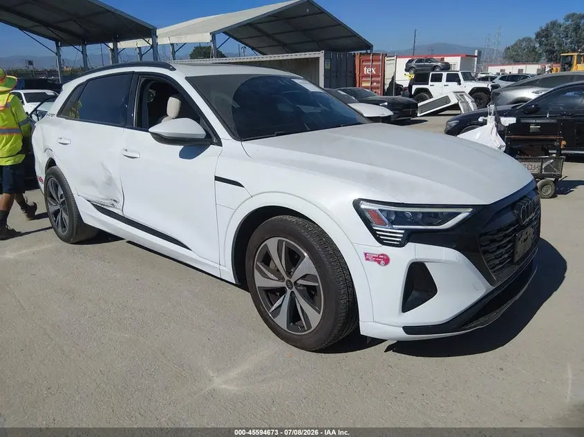 Audi Q8 E-Tron Premium Quattro 2024