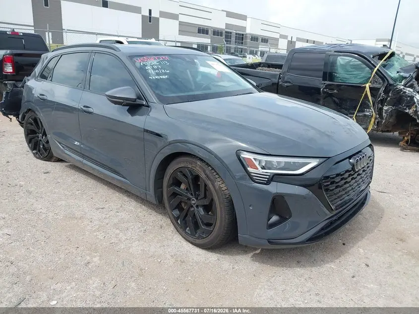 Audi Q8 E-Tron Premium Plus Quattro 2024