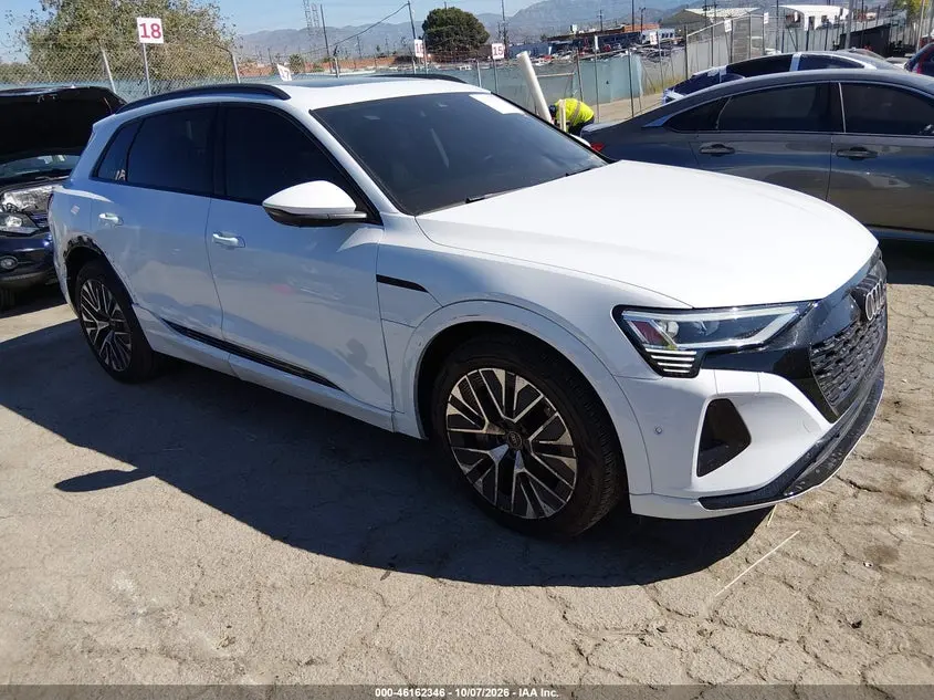 Audi Q8 E-Tron Premium Plus Quattro 2024