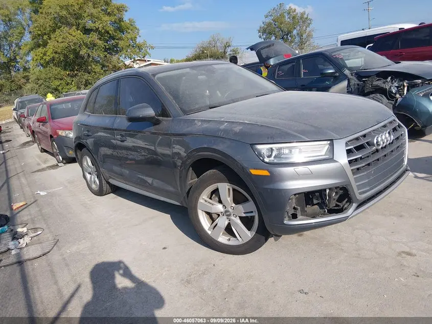 Audi Q5 2.0T Premium/2.0T Tech Premium 2018
