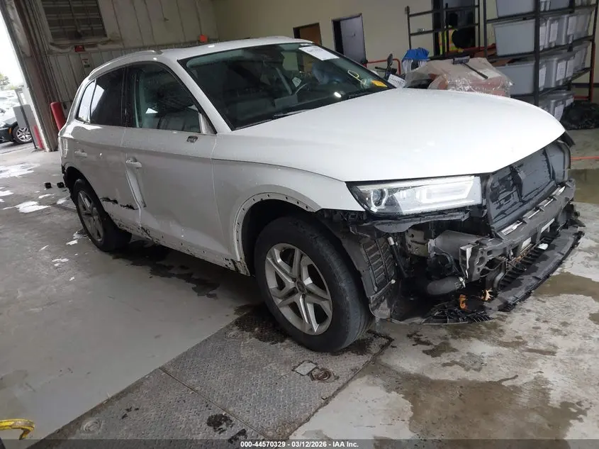 Audi Q5 2.0T Premium/2.0T Tech Premium 2018