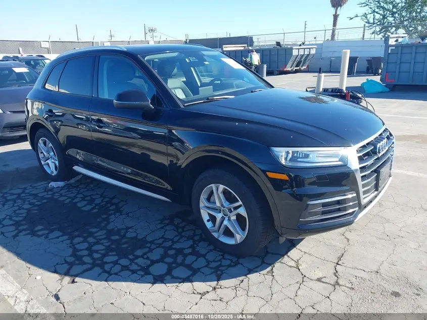 Audi Q5 2.0T Premium/2.0T Tech Premium 2018