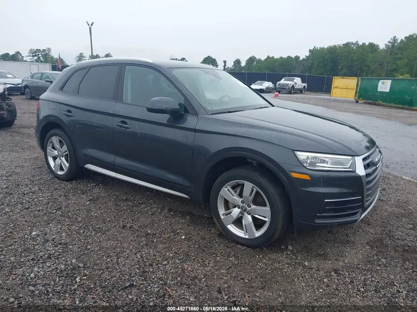 Audi Q5 2.0T Premium/2.0T Tech Premium 2018