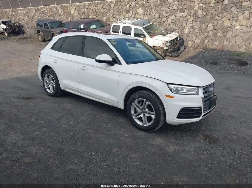 Audi Q5 2.0T Premium/2.0T Tech Premium 2018