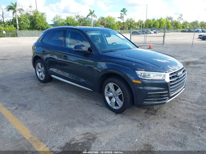 Audi Q5 2.0T Premium/2.0T Tech Premium 2018