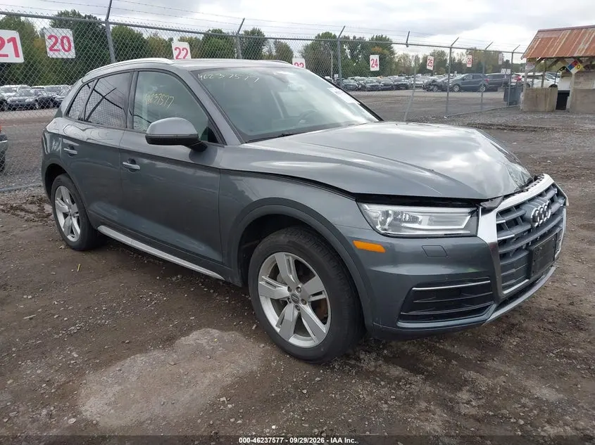 Audi Q5 2.0T Premium/2.0T Tech Premium 2018