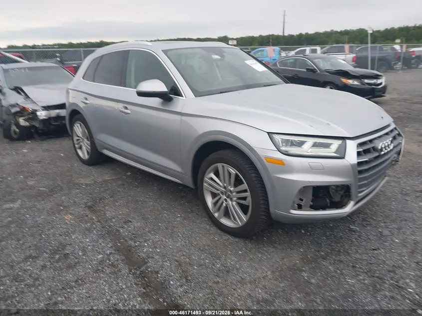 Audi Q5 2.0T Premium/2.0T Tech Premium 2018