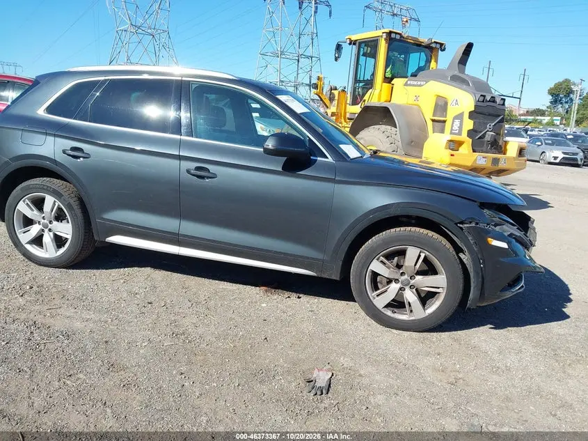 Audi Q5 2.0T Premium/2.0T Tech Premium 2018