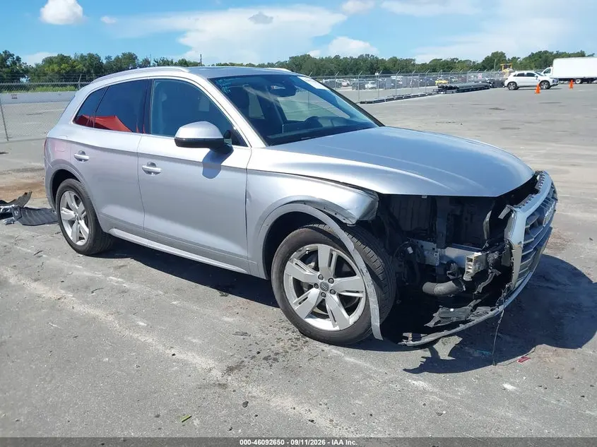 Audi Q5 2.0T Premium/2.0T Tech Premium 2018