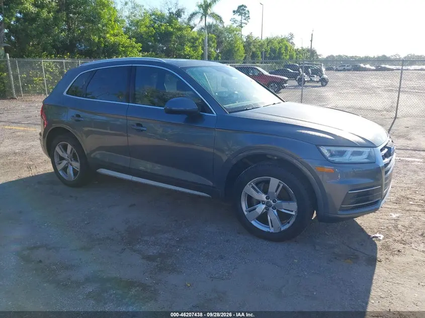 Audi Q5 2.0T Premium/2.0T Tech Premium 2018
