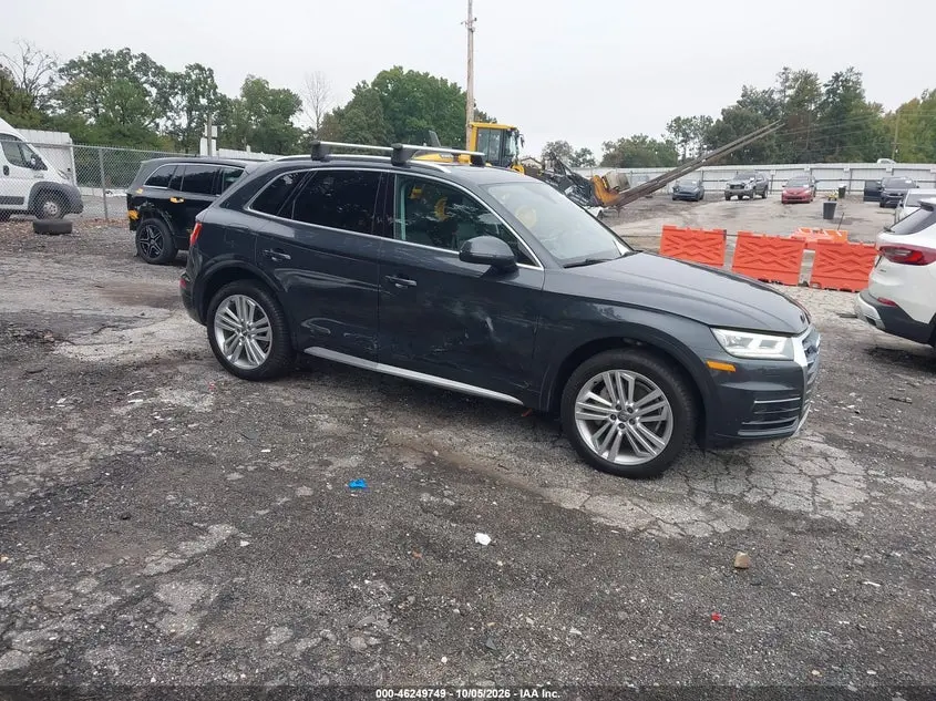 Audi Q5 2.0T Premium/2.0T Tech Premium 2018